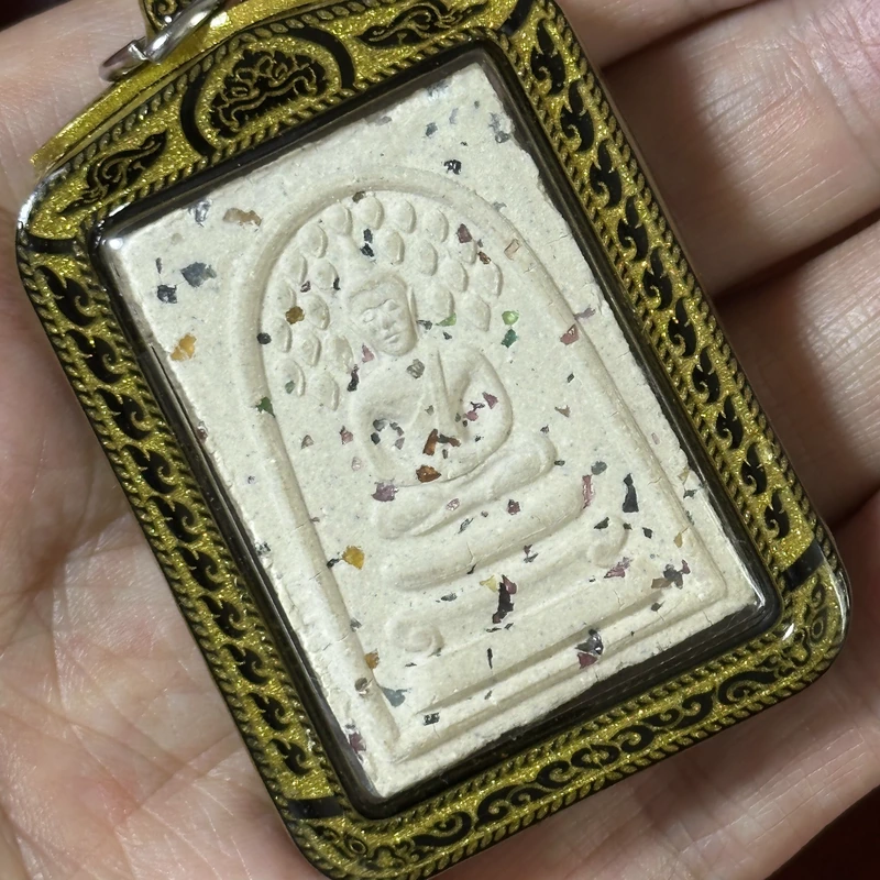 Luang Phor Komet · Somdej Gem-Scattered Sacred Powder · Wat Ratchanadda B.E. 2512 · Royal Temple · One-of-a-Kind 5