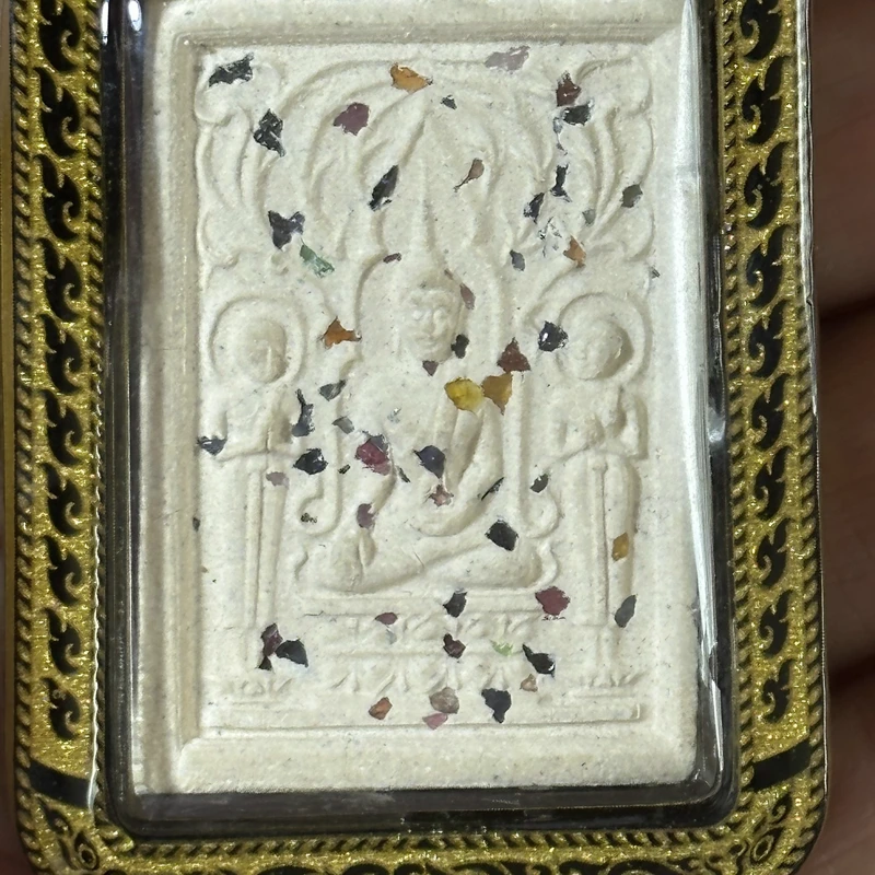 Luang Phor Komet · Somdej Gem-Scattered Sacred Powder · Wat Ratchanadda B.E. 2512 · Royal Temple · One-of-a-Kind 8