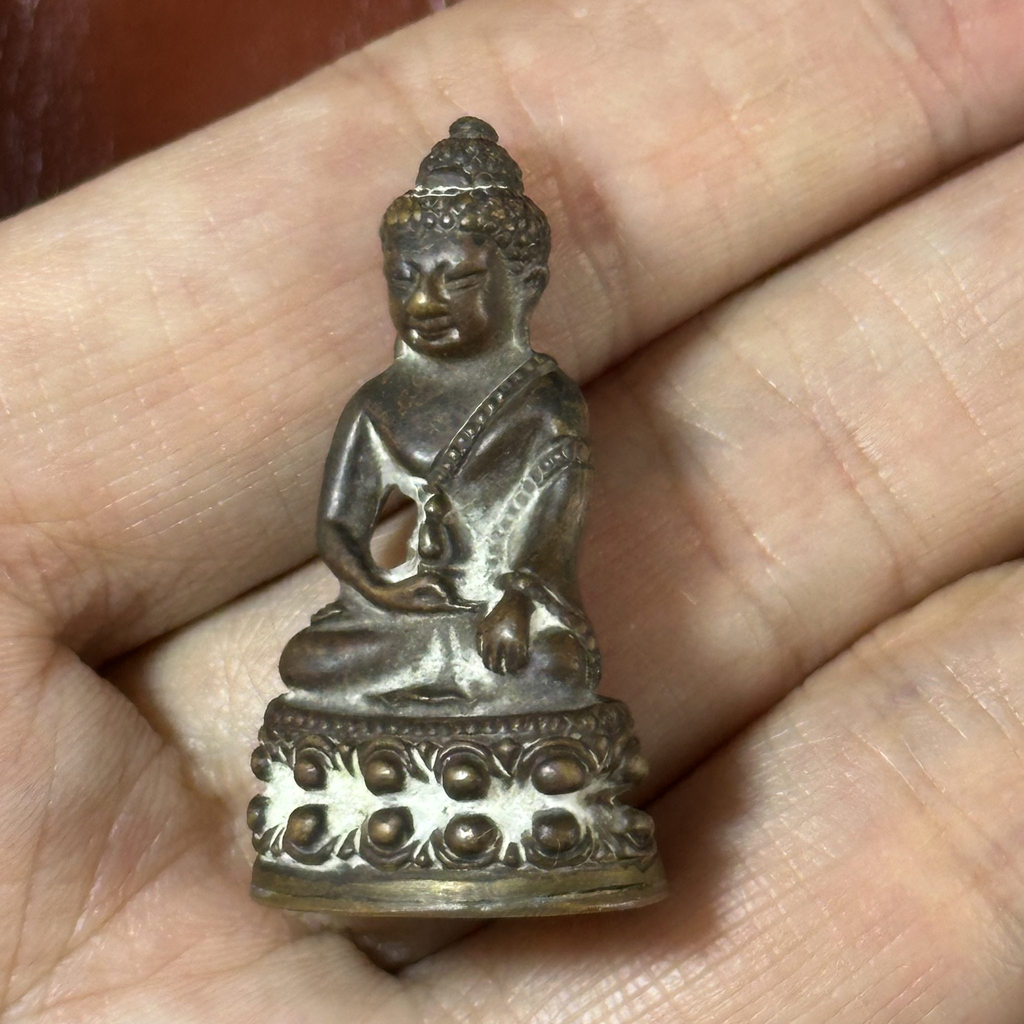 龙婆通拜·药师佛克凌·钦班宗玛哈悉提乍·合金（佛历2556年瓦萨拉帕拉寺开光｜仅此一件） 2