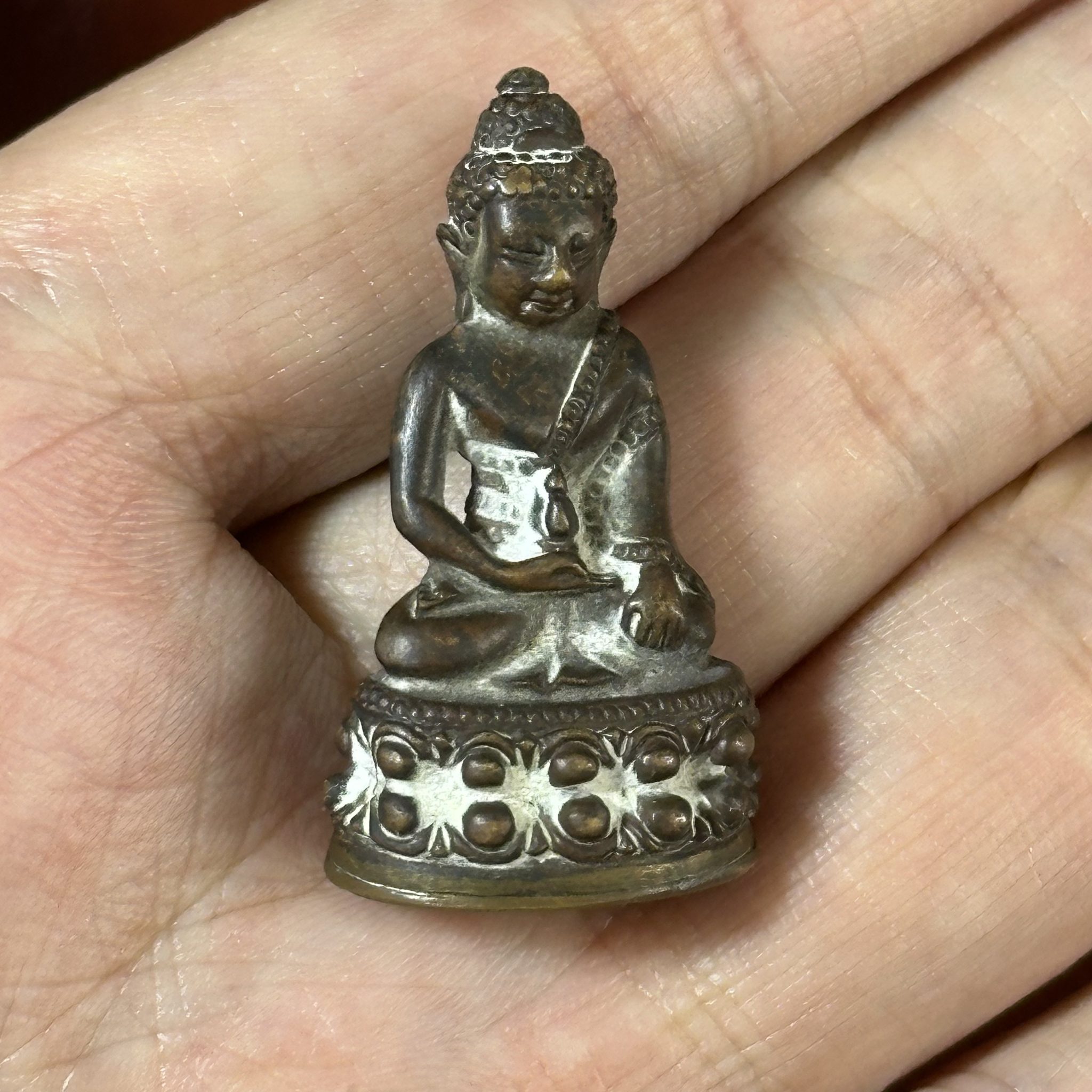 龙婆通拜·药师佛克凌·钦班宗玛哈悉提乍·合金（佛历2556年瓦萨拉帕拉寺开光｜仅此一件） 3