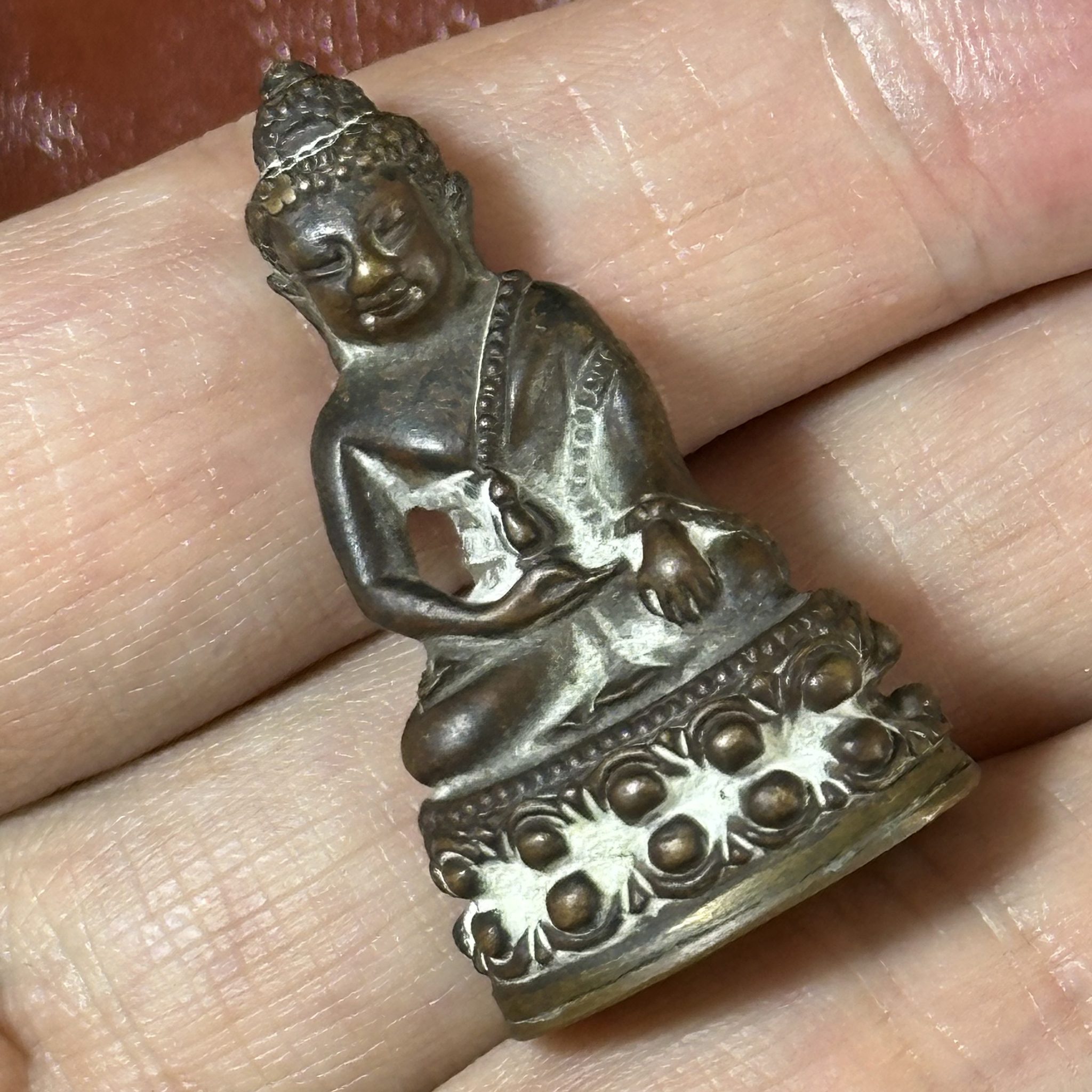 龙婆通拜·药师佛克凌·钦班宗玛哈悉提乍·合金（佛历2556年瓦萨拉帕拉寺开光｜仅此一件） 7