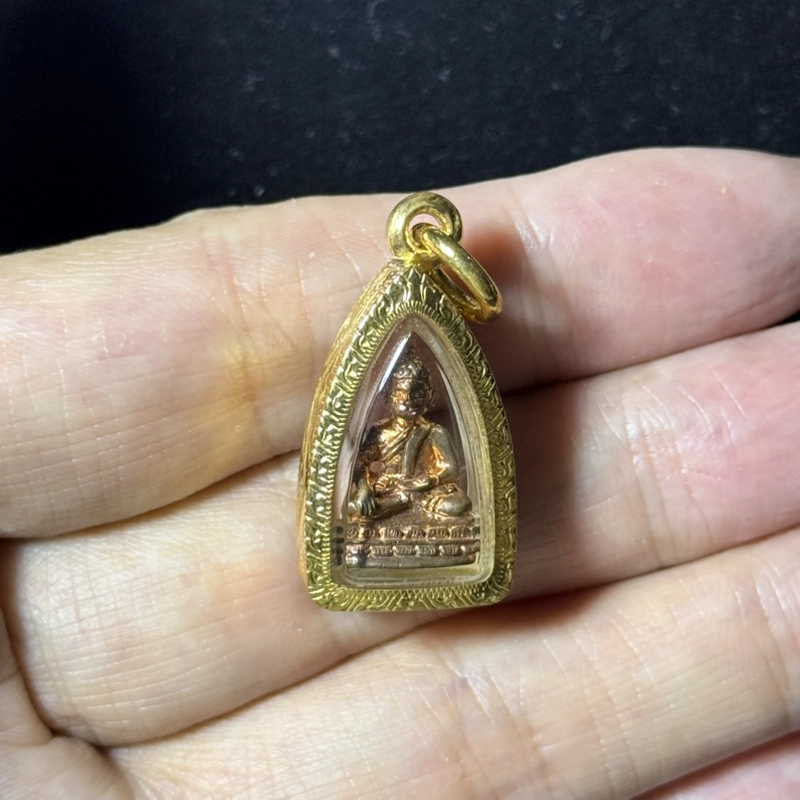 Luang Por Charan Phra Chaiwat Copper Buddha BE2556 Wat Amphawan Certified