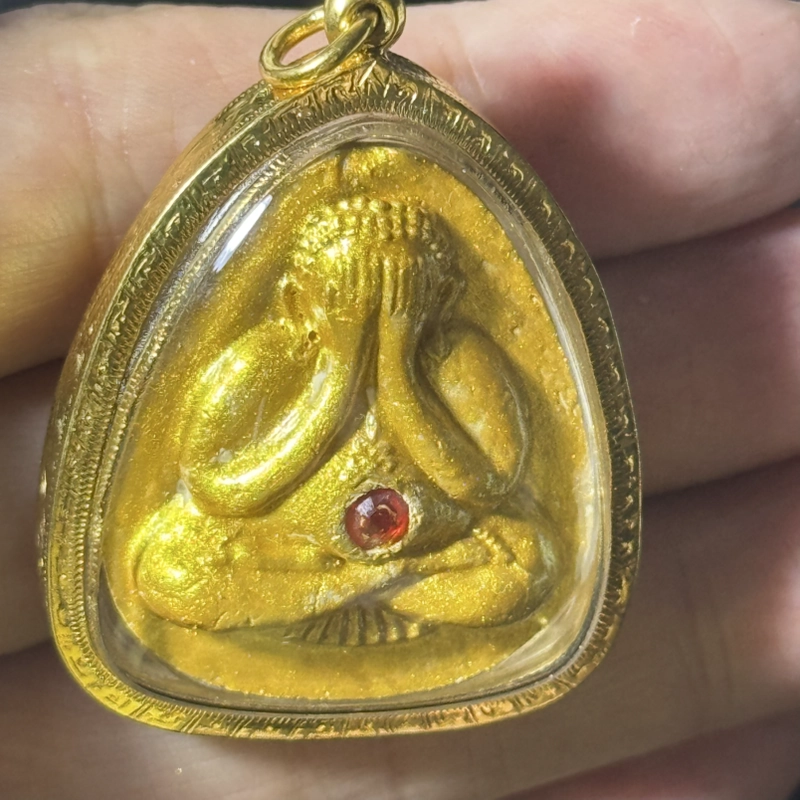 Luang Phor Pern 2535 Phra Pidta Powder Amulet with Gem and Certificate 8