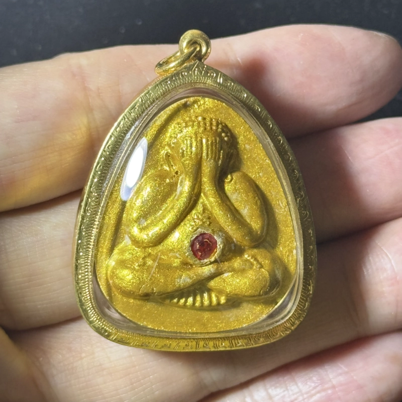 Luang Phor Pern 2535 Phra Pidta Powder Amulet with Gem and Certificate