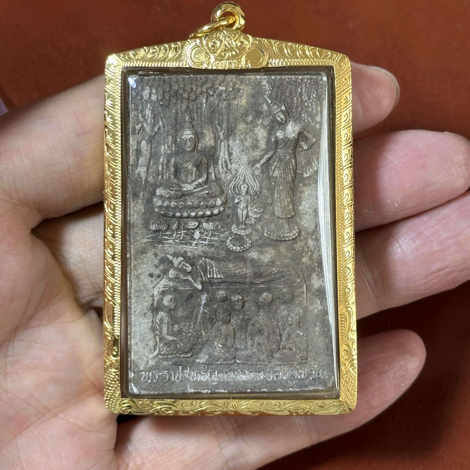 龙婆扎兰·诞生觉悟涅槃·圣粉佛牌·佛历2532年·安帕瓦寺亲制开光·附Samakom Phra鉴定证书 1