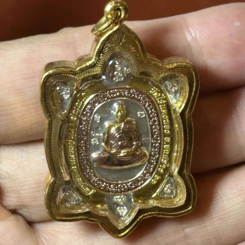 Luang Pu Liew · Phaya Tao Wealth Turtle · Gold-Plated · Wat Rai Taeng Thong B.E. 2560 6